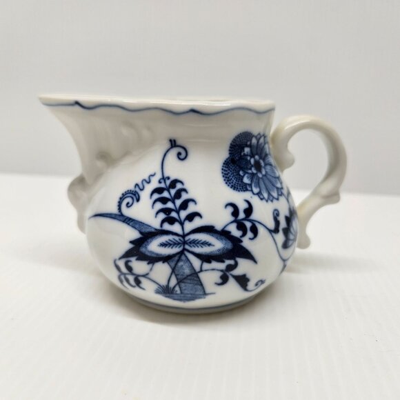 Blue Danube Japan Blue Onion 6oz Creamer With Rectangle BackStamp - Picture 2 of 5